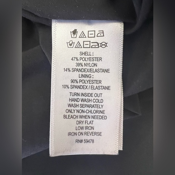 Adrienne Vittadini, Soft velvet, fully lined & has a nice touch of stretch.  S - Picture 4 of 4